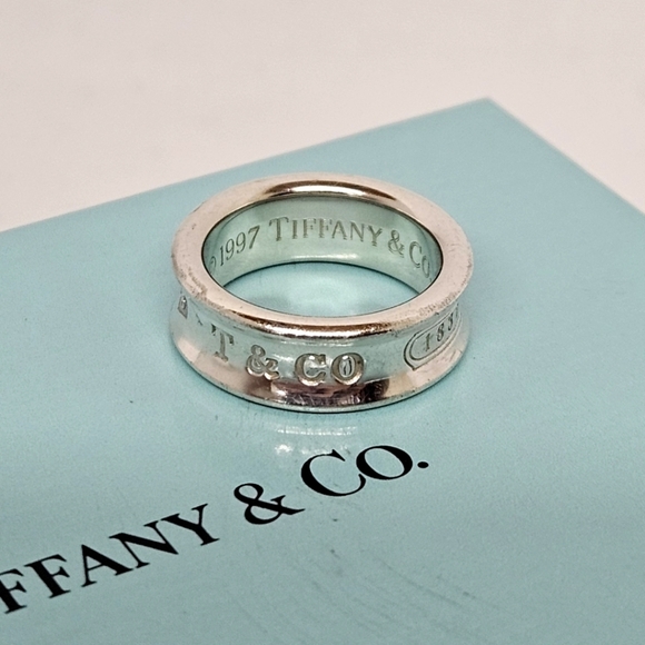 Tiffany & Co. 1837 Ring In Sterling Silver 1997 Size 5 Medium - Picture 3 of 10